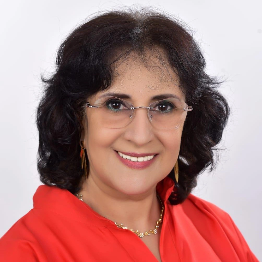 منى شماخ