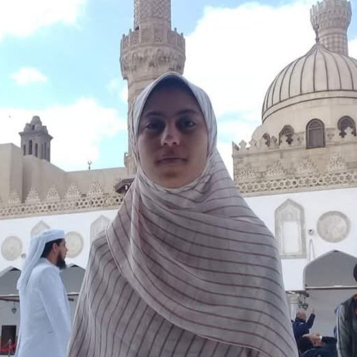 سارة مجدي